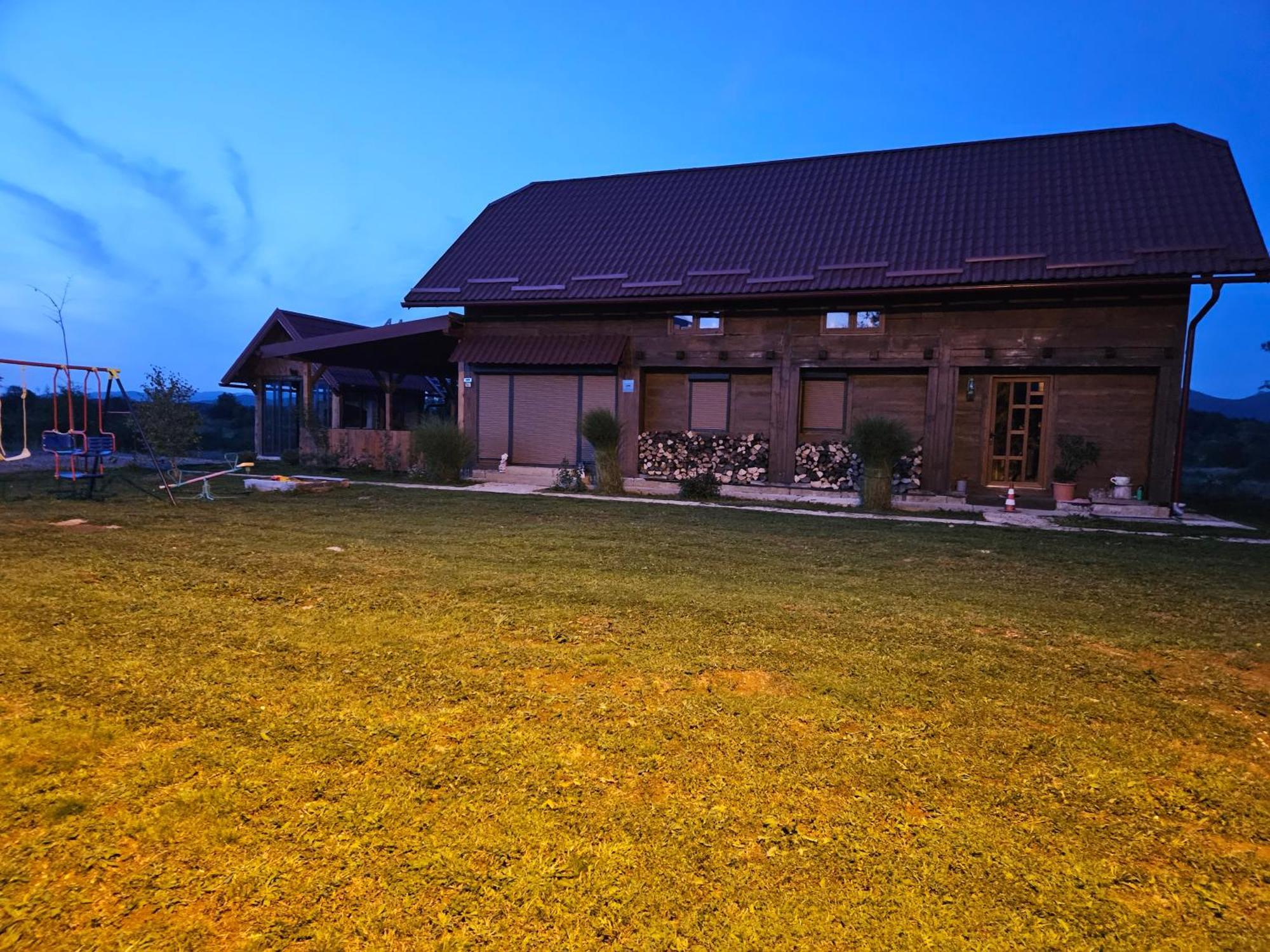 Ruralna Kuca Za Odmor Lika Villa Lovinac  Ngoại thất bức ảnh