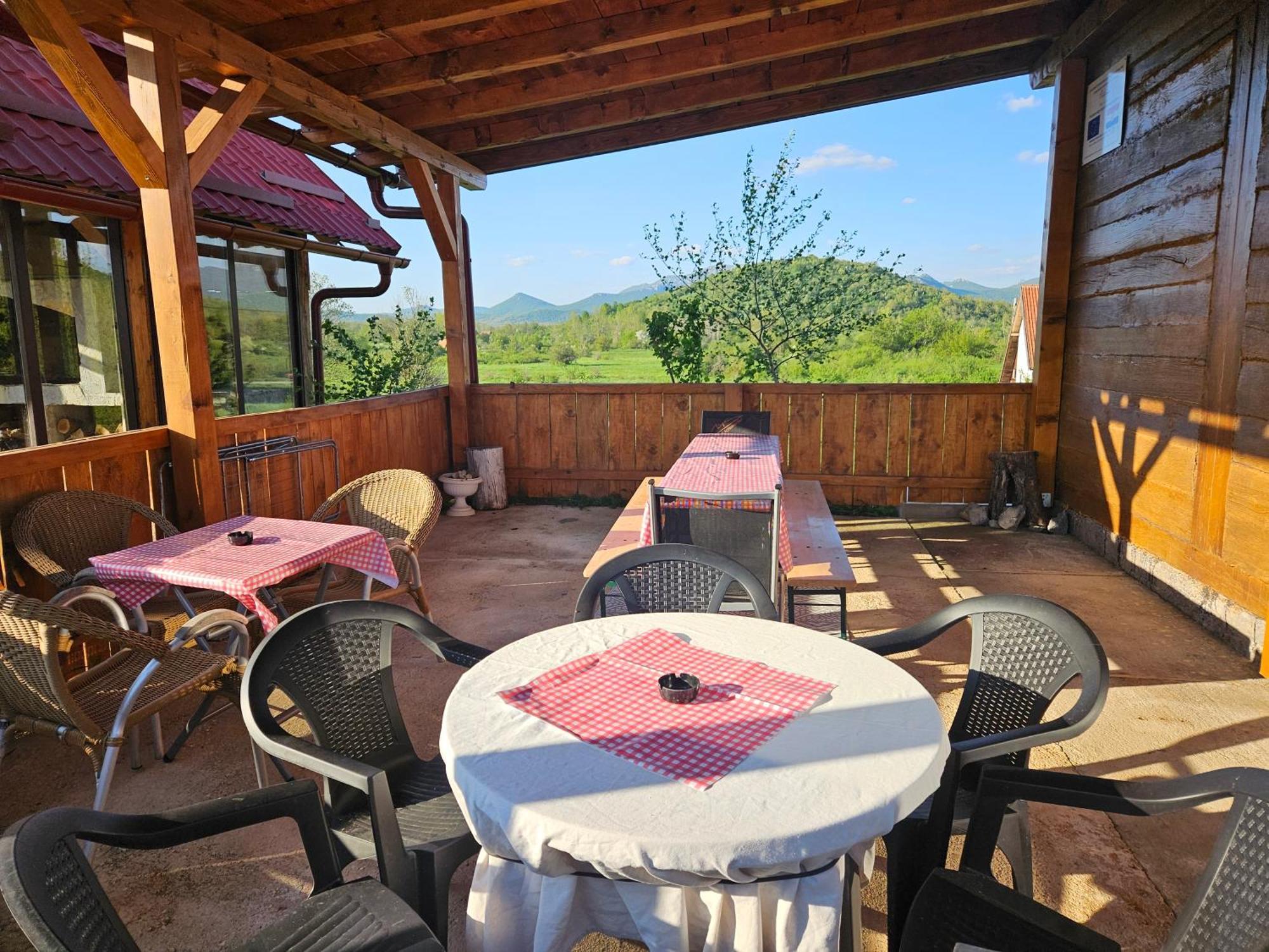 Ruralna Kuca Za Odmor Lika Villa Lovinac  Ngoại thất bức ảnh